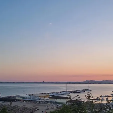 Sorrento Sole Mare A Bastet Bs * Sveti Vlas